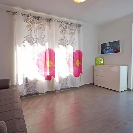 Ivan By Interhome Tatil Evi