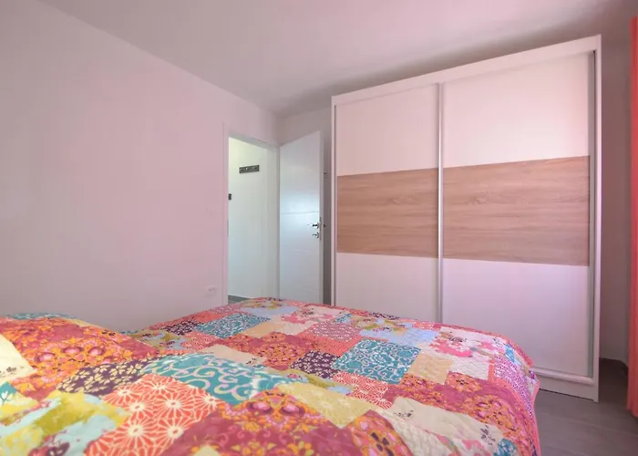 Ivan By Interhome فير